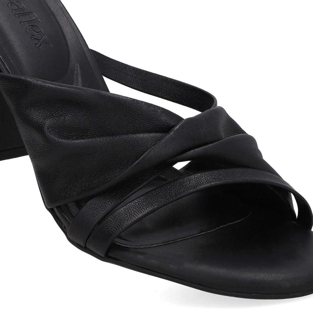 Tamanco Preto Couro Torcido Preto 4