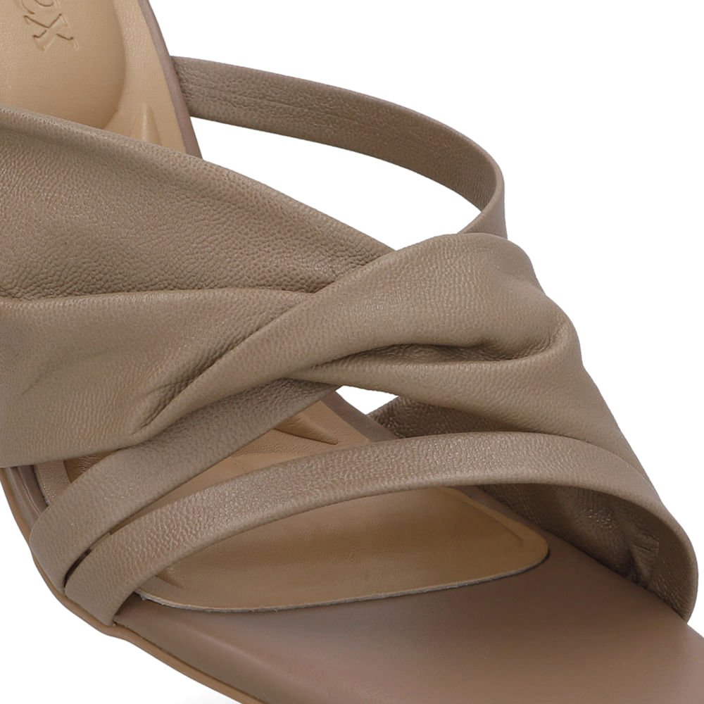 Tamanco Marrom Couro Torcido Marrom 4