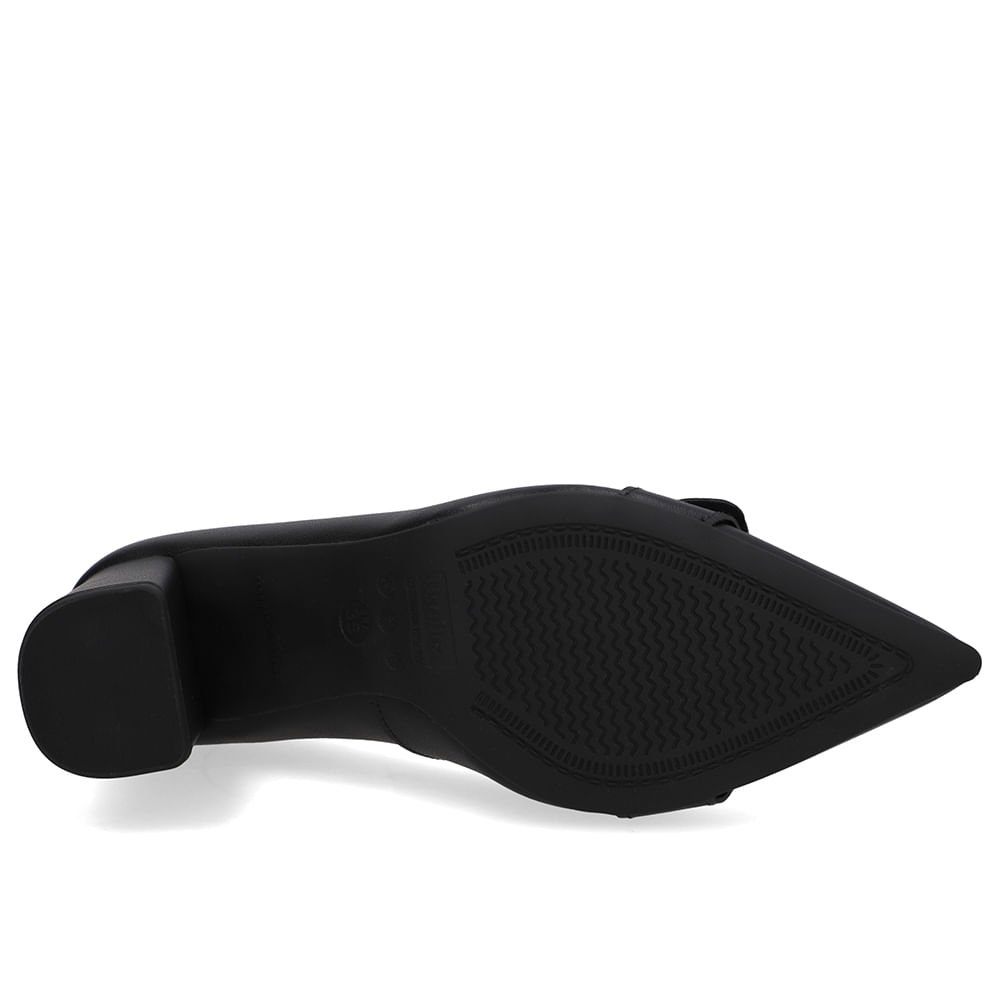 Scarpin Preto Couro Enfeite Nó Preto 5