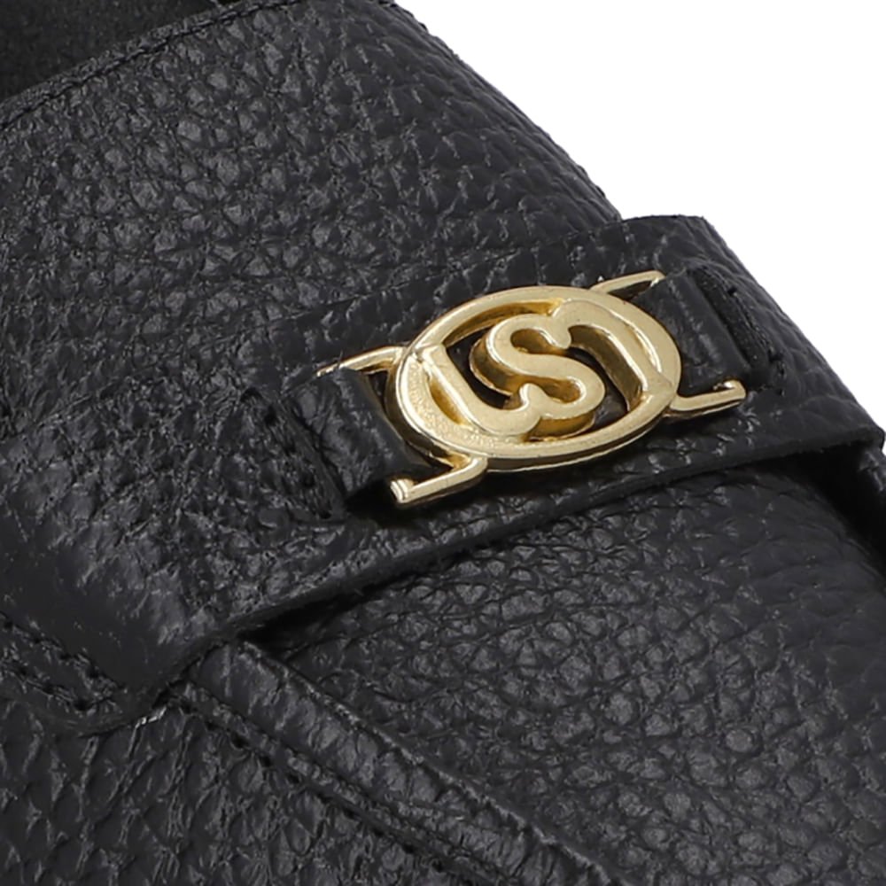 Loafer Couro Preto Enfeite Monograma Preto 4