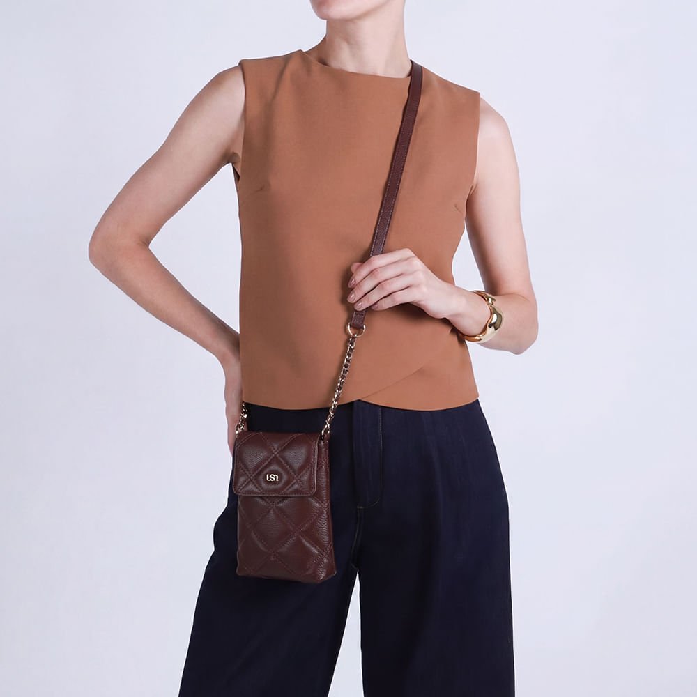 Bolsa Porta Celular Couro Vermelha Matelassê Marrom 4