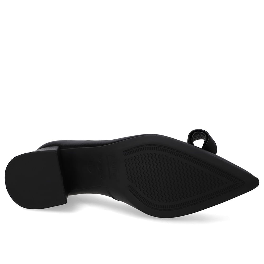Scarpin Preto Bico Fino Couro Laço Preto 5