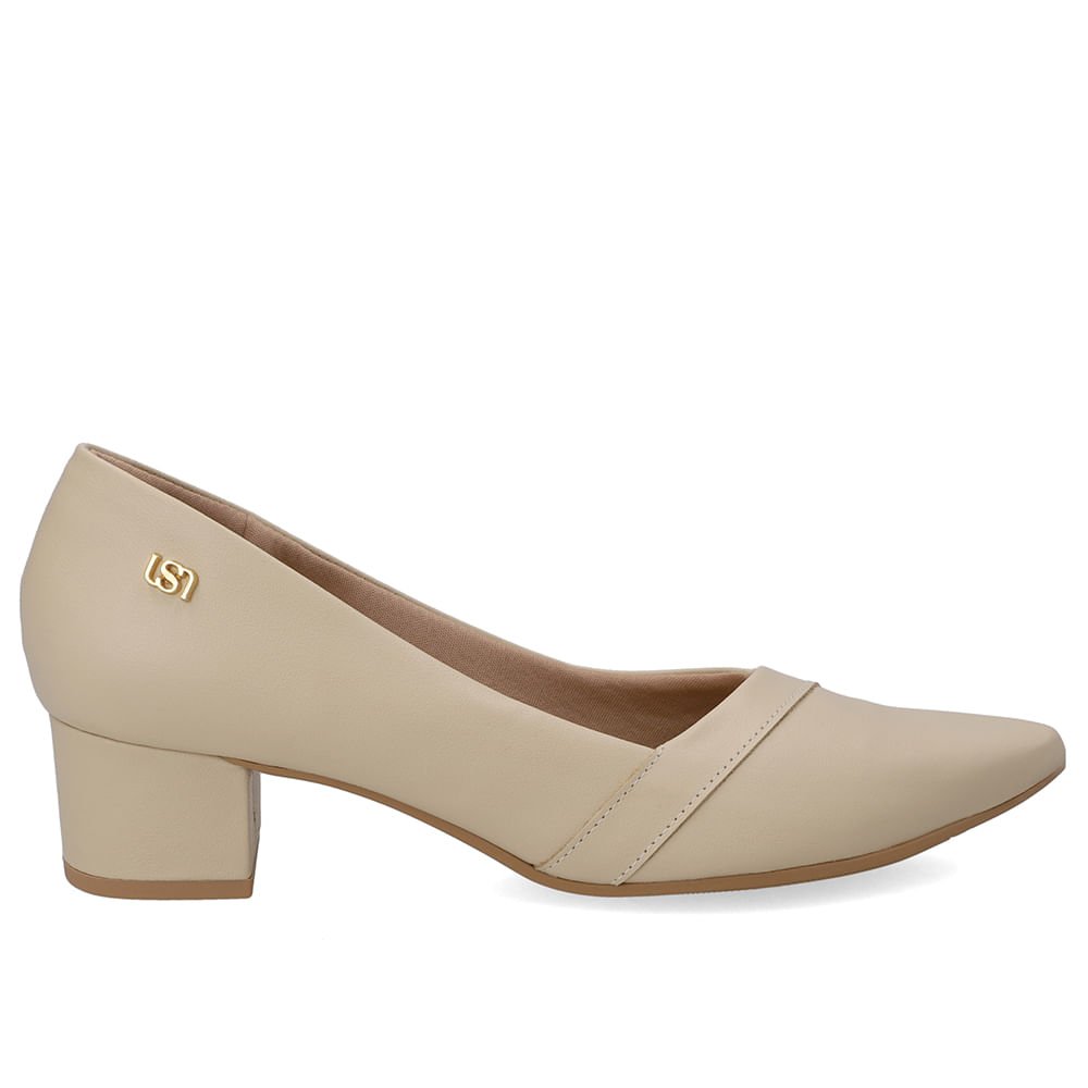 Scarpin Couro Bege Bico Fino