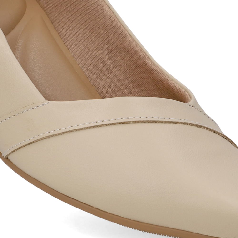 Scarpin Couro Bege Bico Fino Bege 4