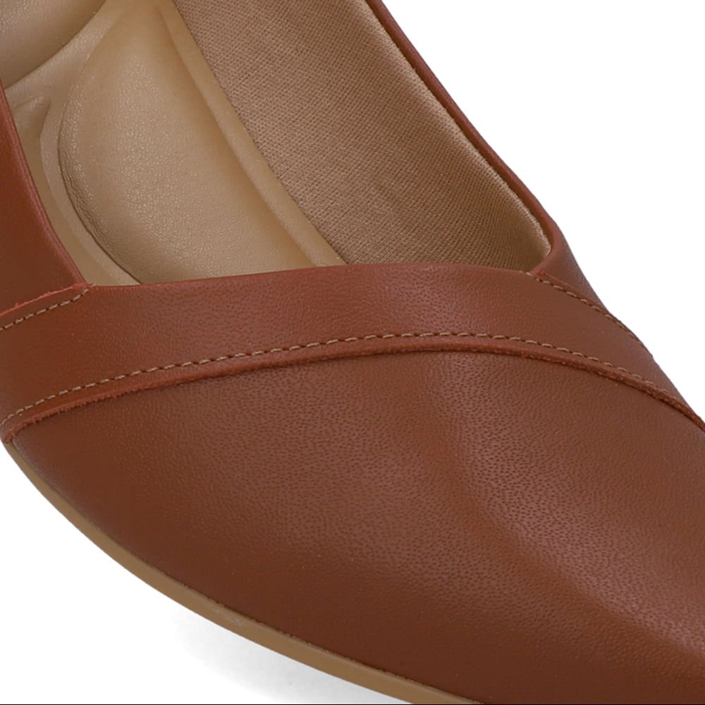 Scarpin Couro Marrom Bico Fino Marrom 4