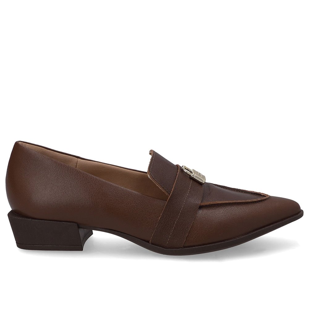 Loafer Couro Marrom Bico Fino Enfeite Cadeado