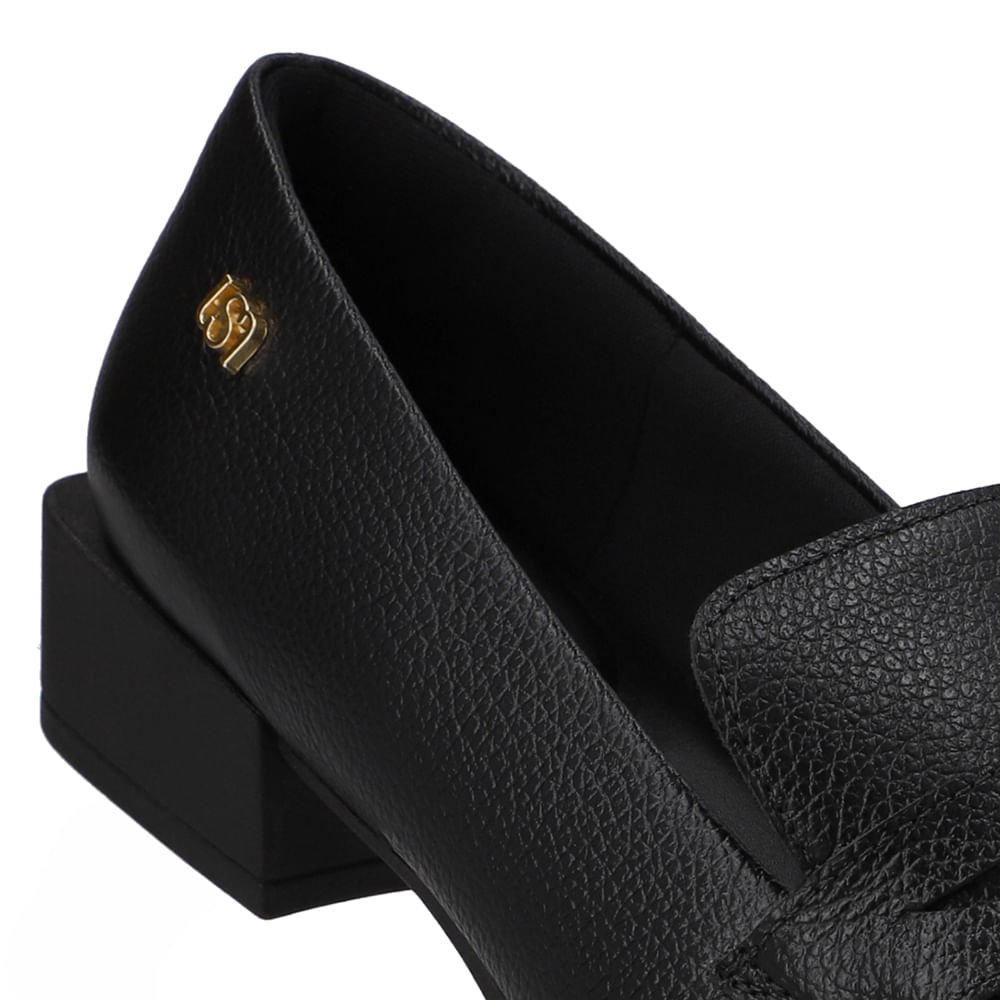 Loafer Couro Preto Bico Fino Preto 4