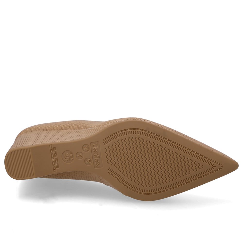 Scarpin Couro Bege Enfeite Chapa Bege 5