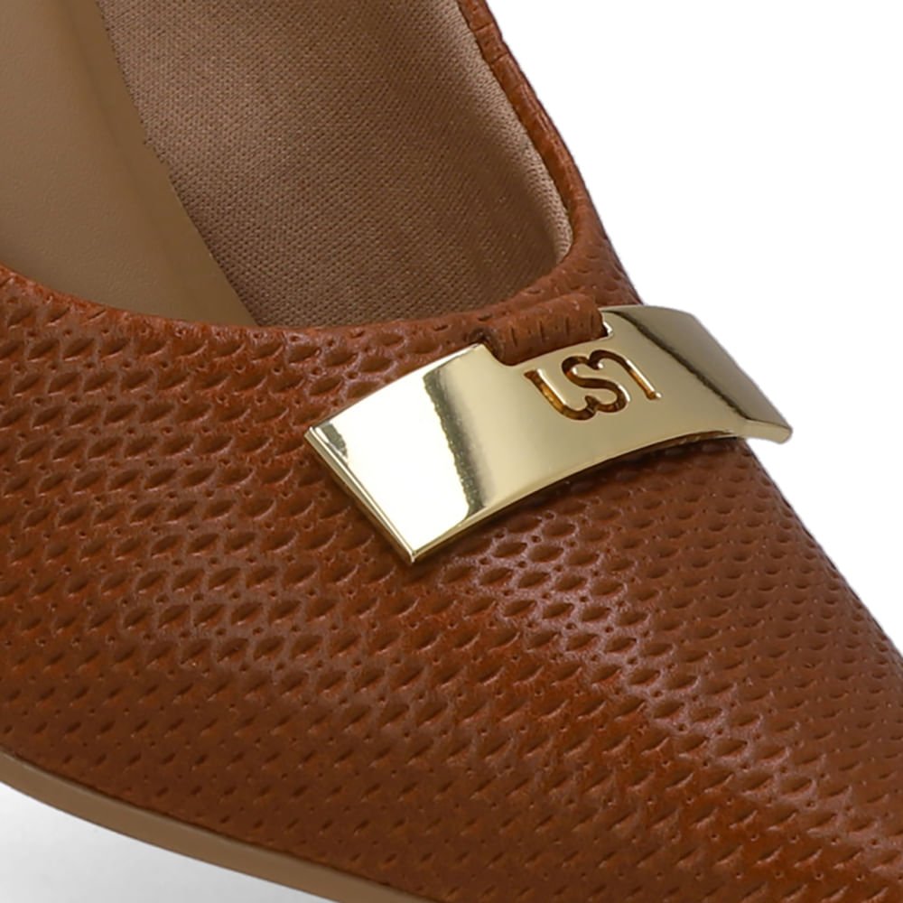 Scarpin Couro Marrom Enfeite Chapa Marrom 4