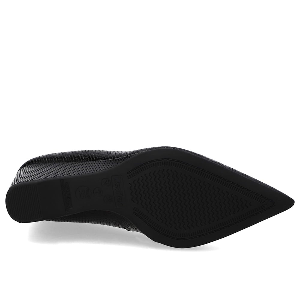 Scarpin Couro Preto Enfeite Chapa Preto 5