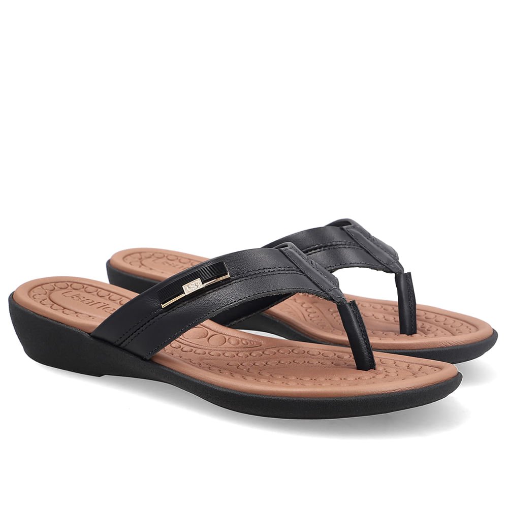 Chinelo Em Couro Preto Com Enfeite Preto 2