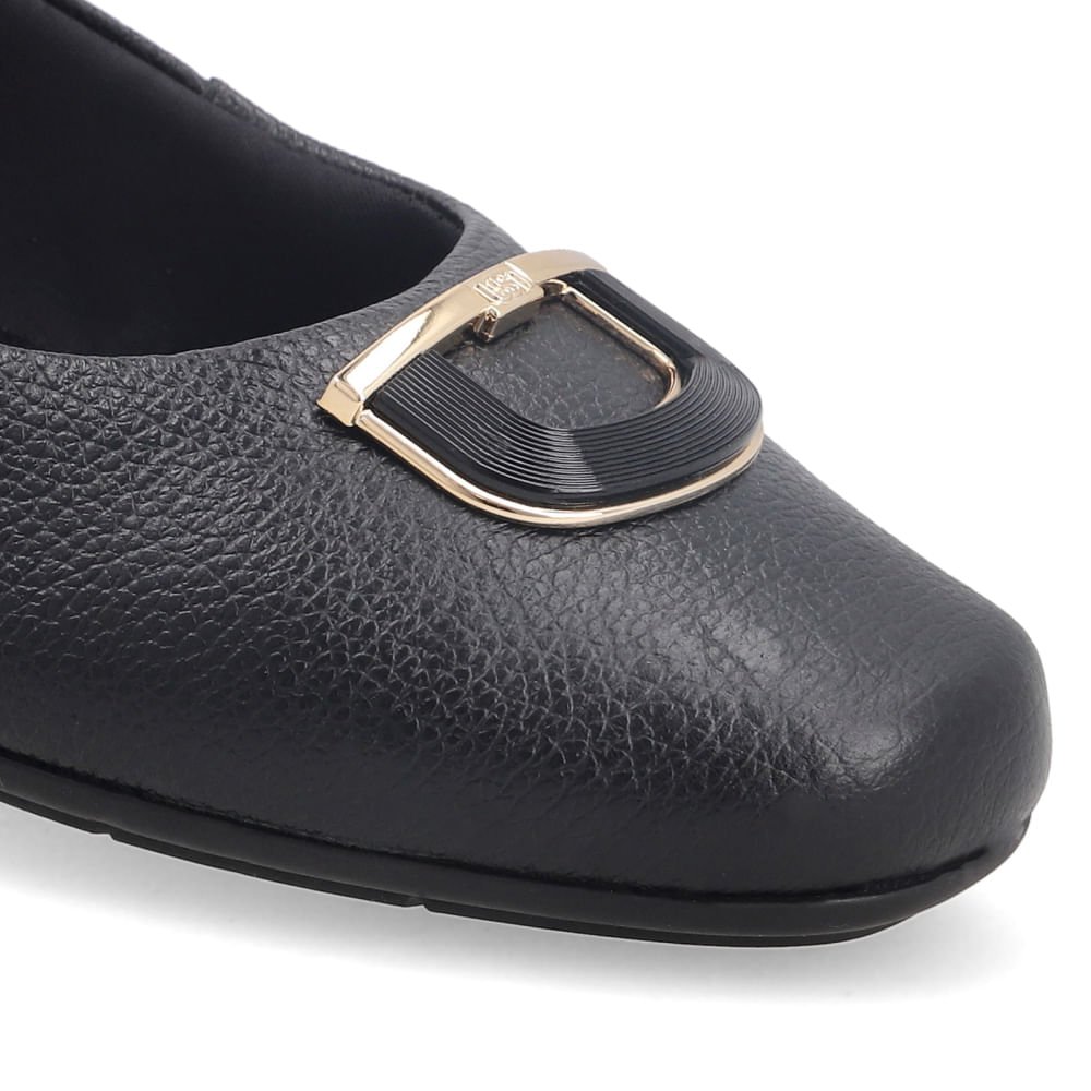 Sapatilha Em Couro Preto Com Enfeite Preto 4
