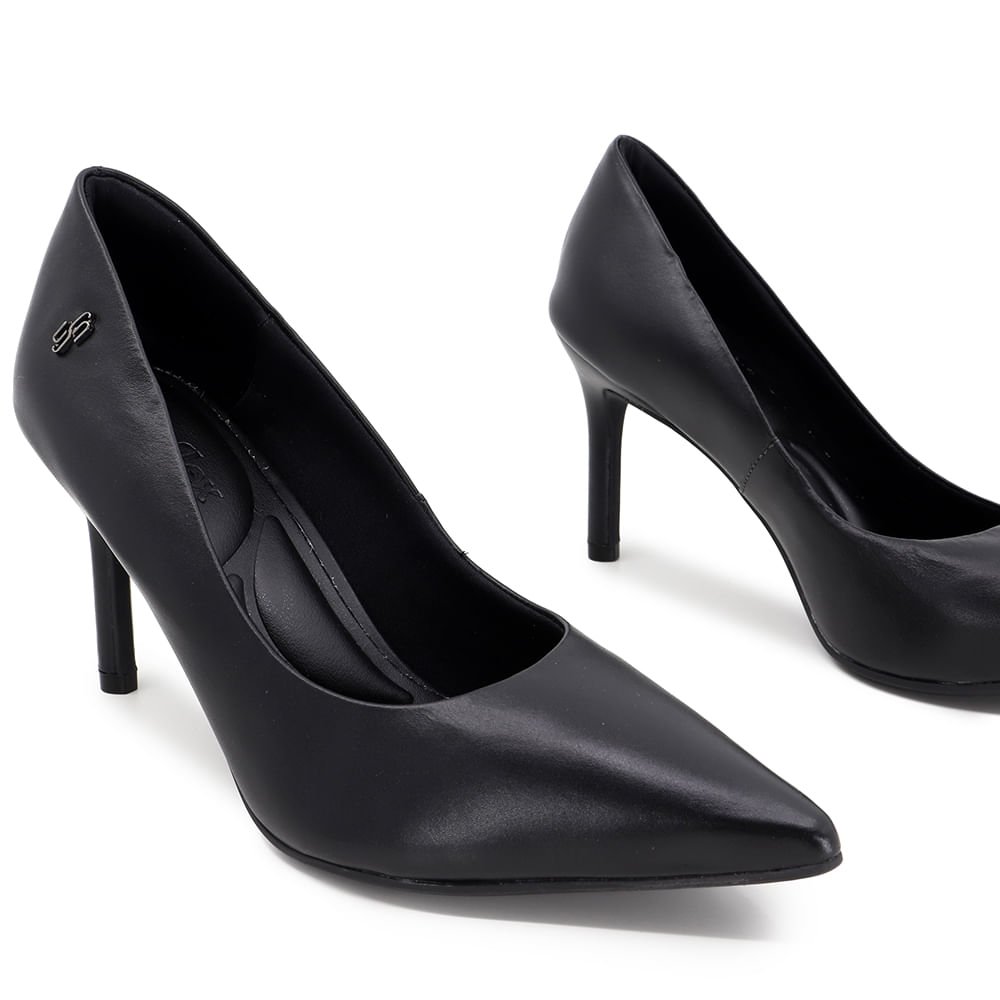 Scarpin Bico Fino Couro Preto Preto 4