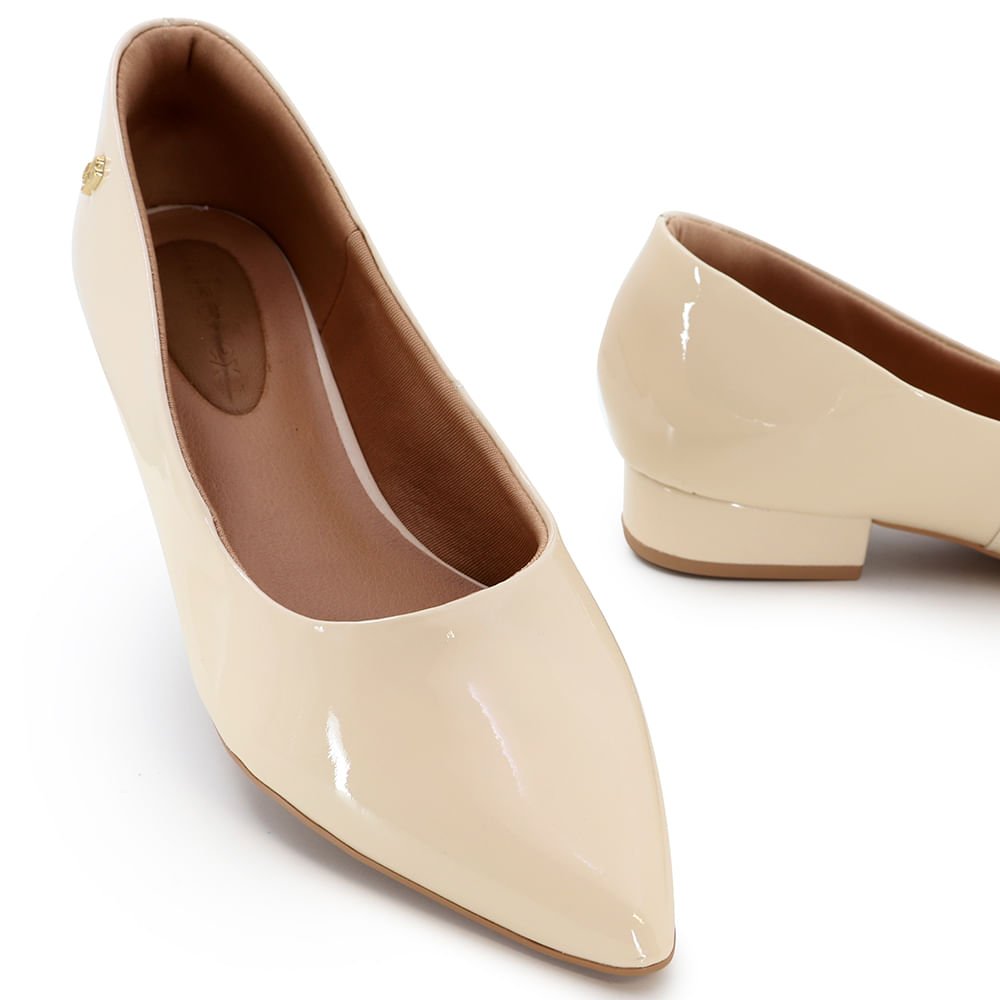 Scarpin Bege Salto Bloco Couro Luxor Bico Fino Bege 4
