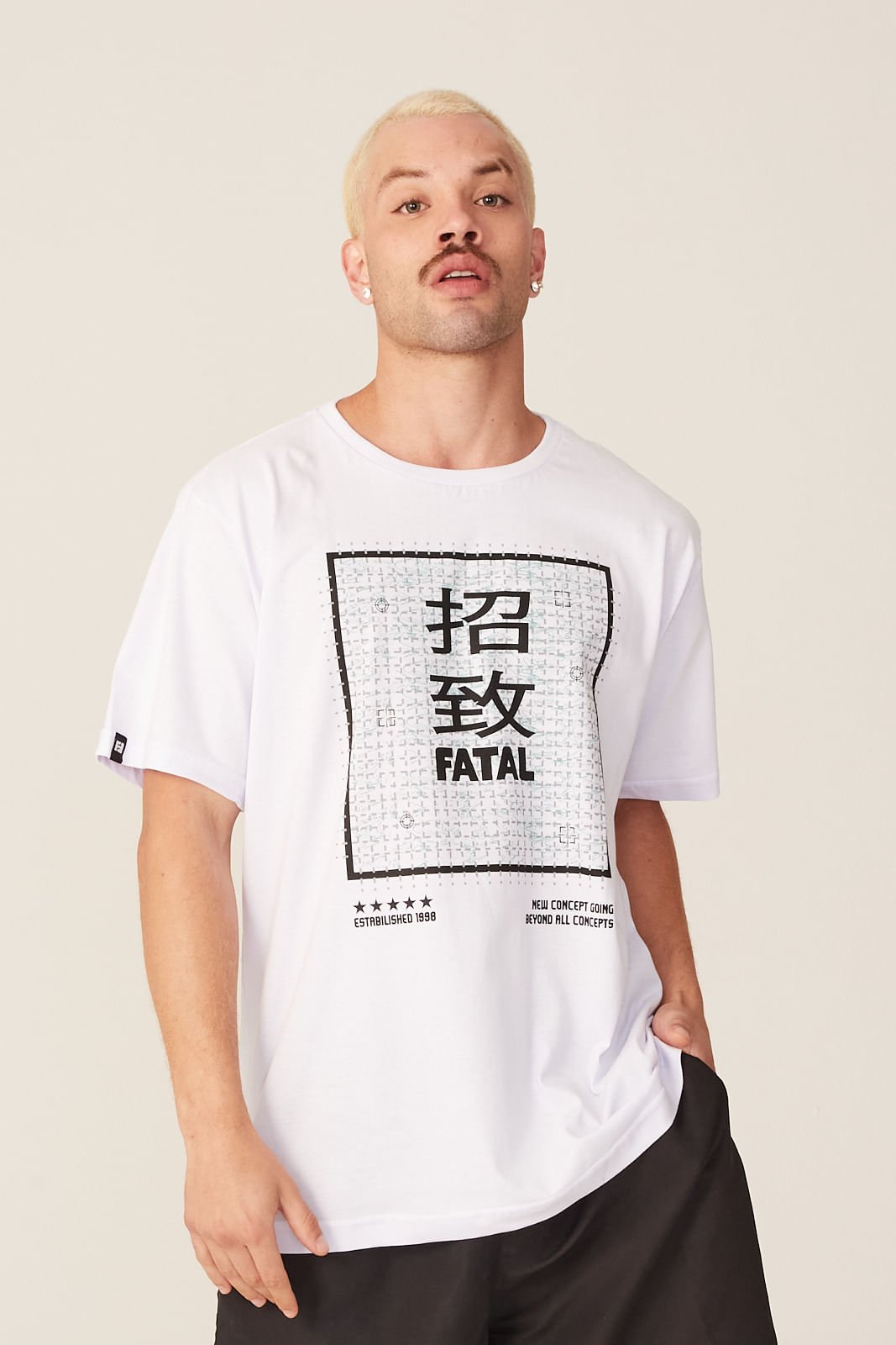 Camiseta Fatal Estampada Off White