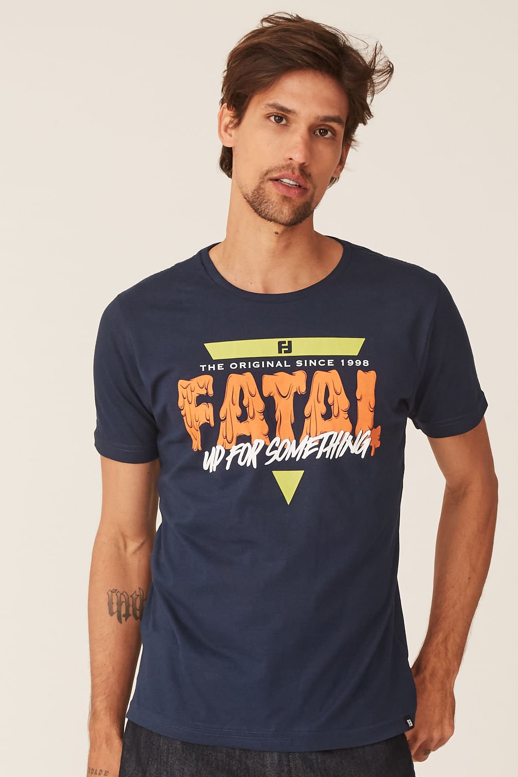Camiseta Fatal Estampada Azul Marinho