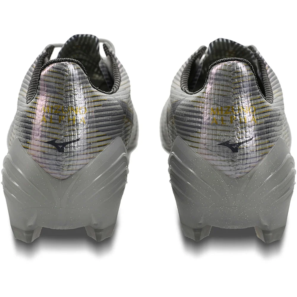 Chuteira de Campo Masculina Mizuno Alpha II Japan MD Prata 3