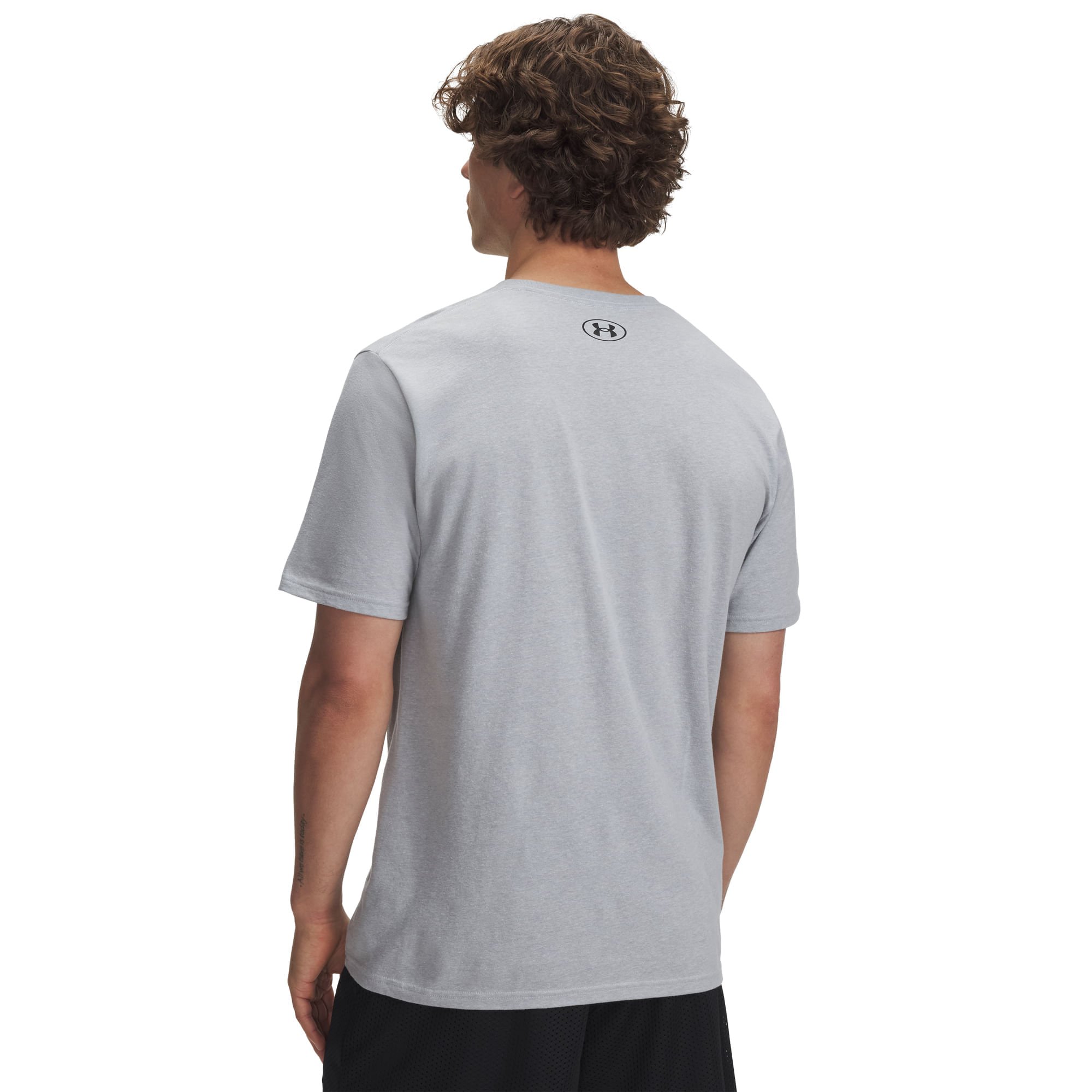 Camiseta Sportstyle Under Armour Camo Chest Masculina Cinza 2