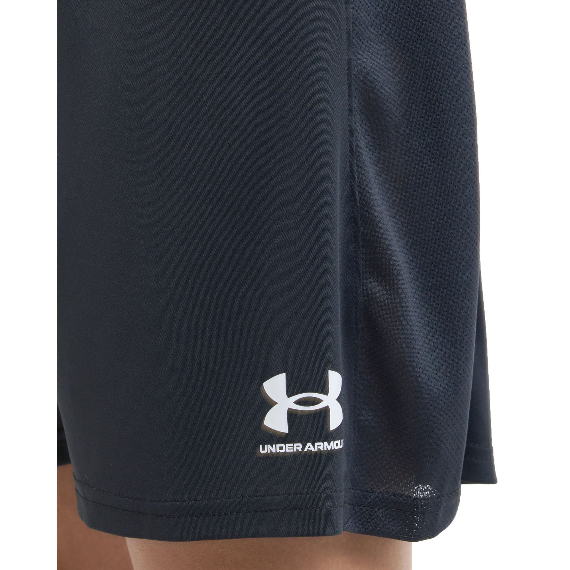 Shorts de Treino Under Armour Challenger Preto 5