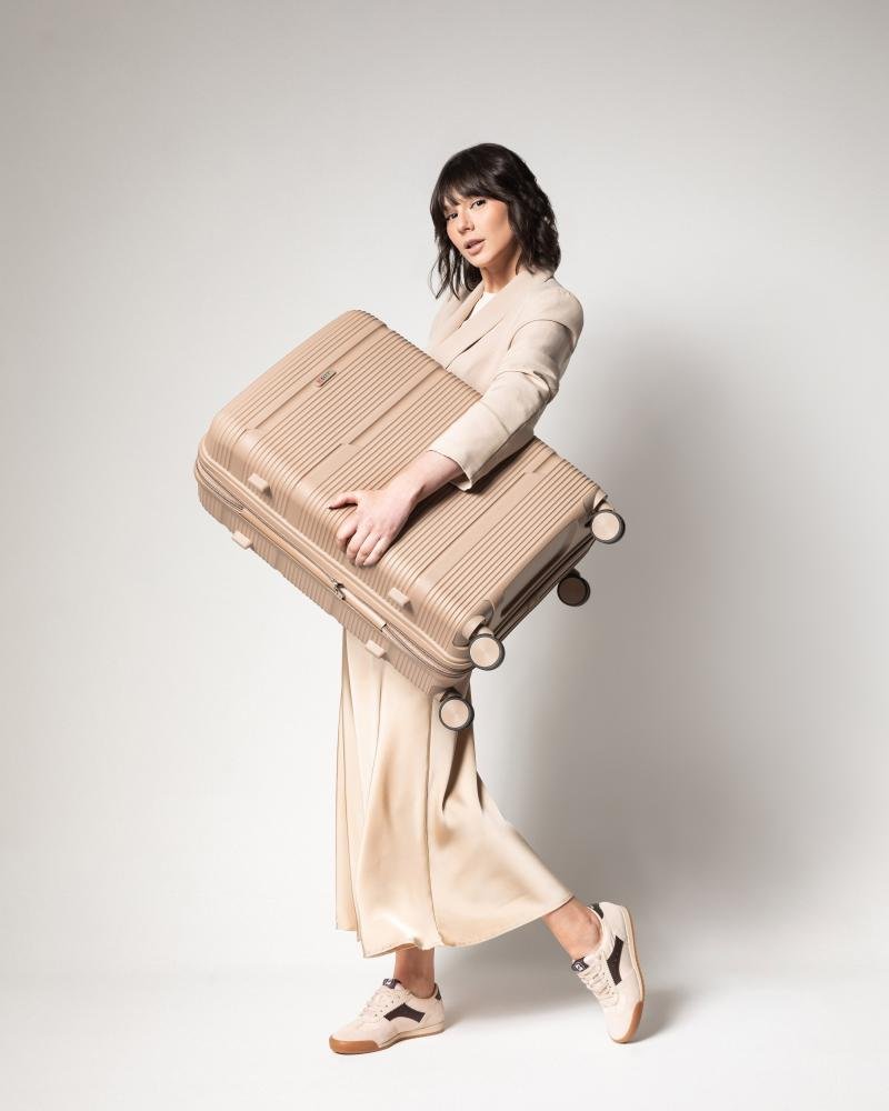 Mala média rígida Karbono Rosa 10