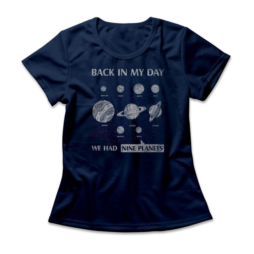Camiseta Feminina Nove Planetas
