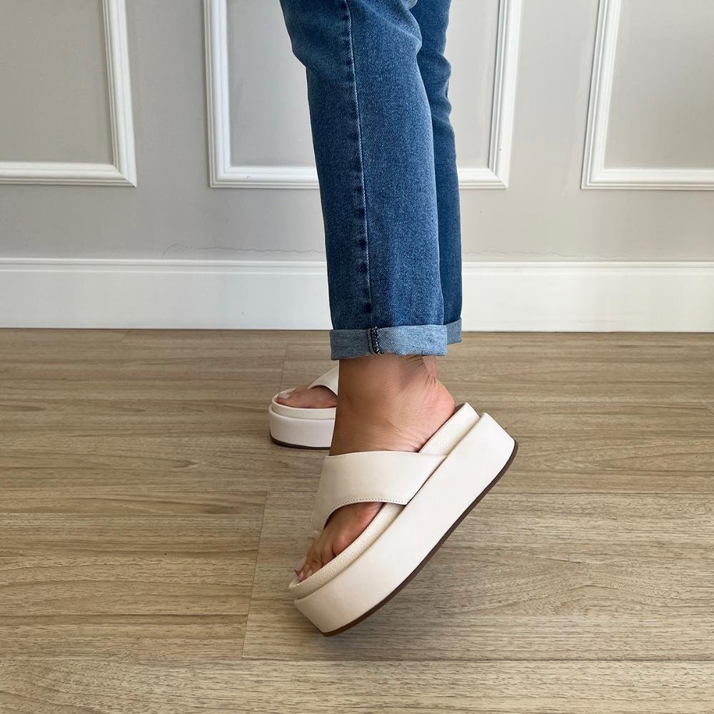 Flat Tamanco Dedo Avril Off White Branco 2