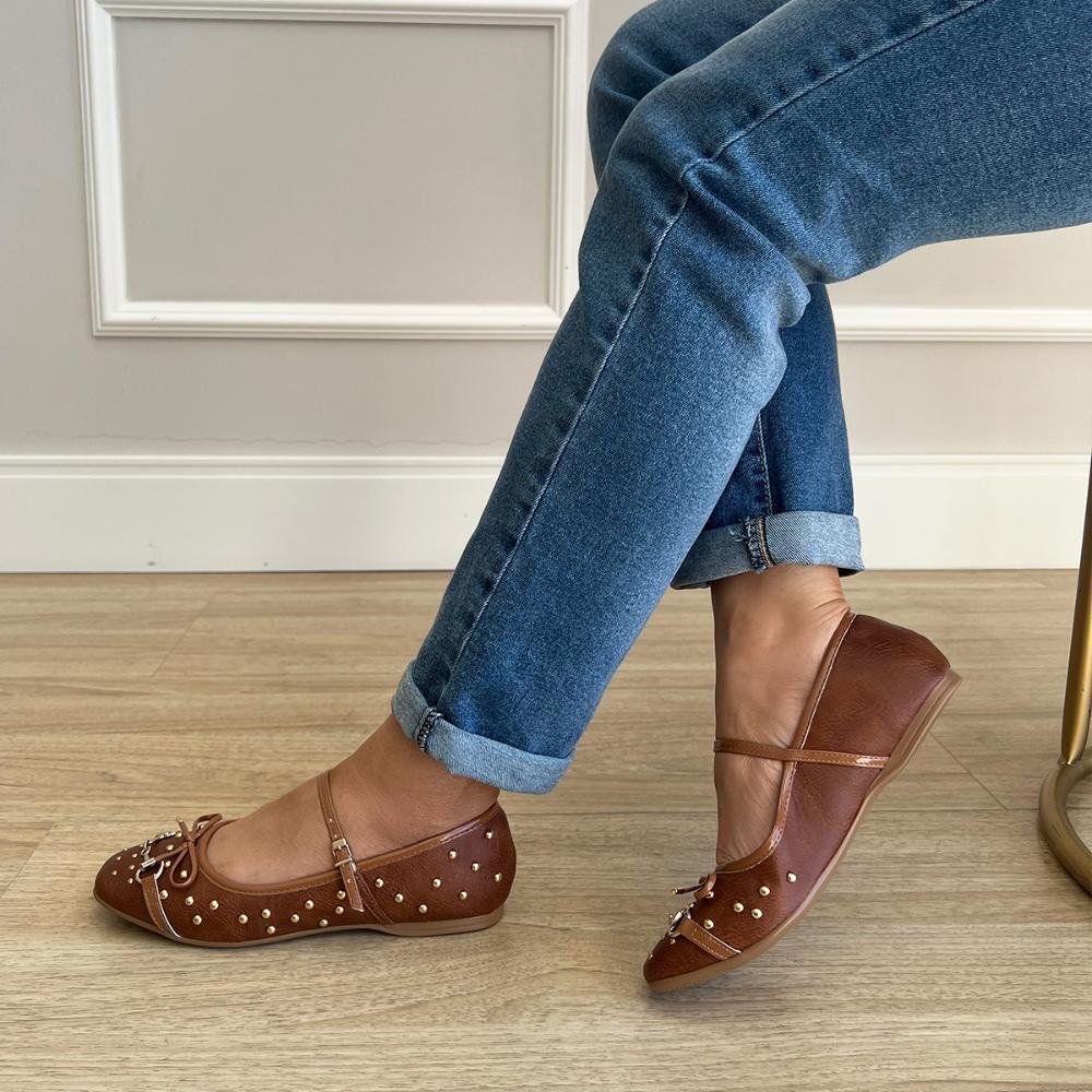 Sapatilha Amanda Tachas Laço Caramelo Marrom 4