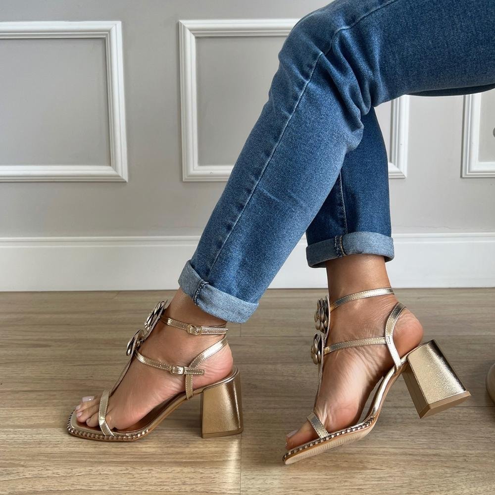 Sandália Keila Flores Ouro Light Dourado 7