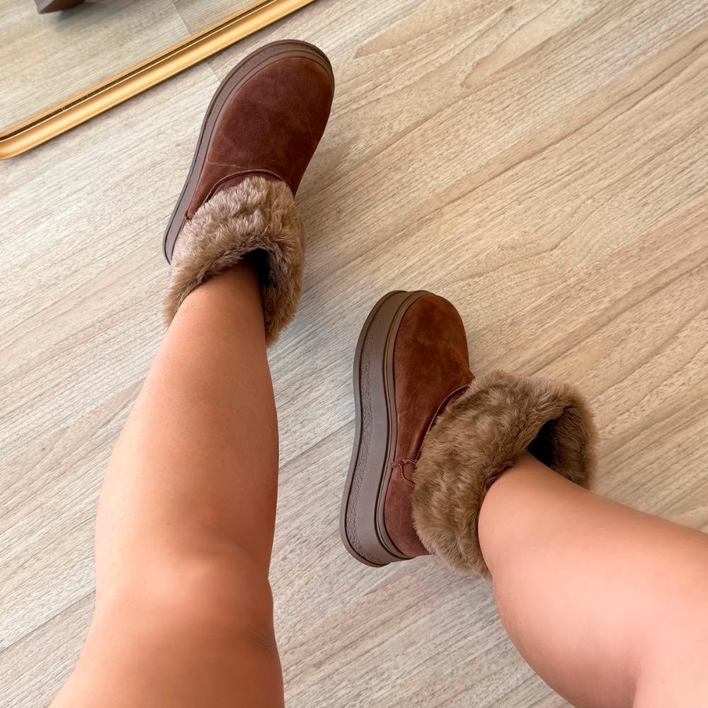 Bota de Pelos Forrada Salto Plataforma Cano Médio Caramelo Caramelo 7