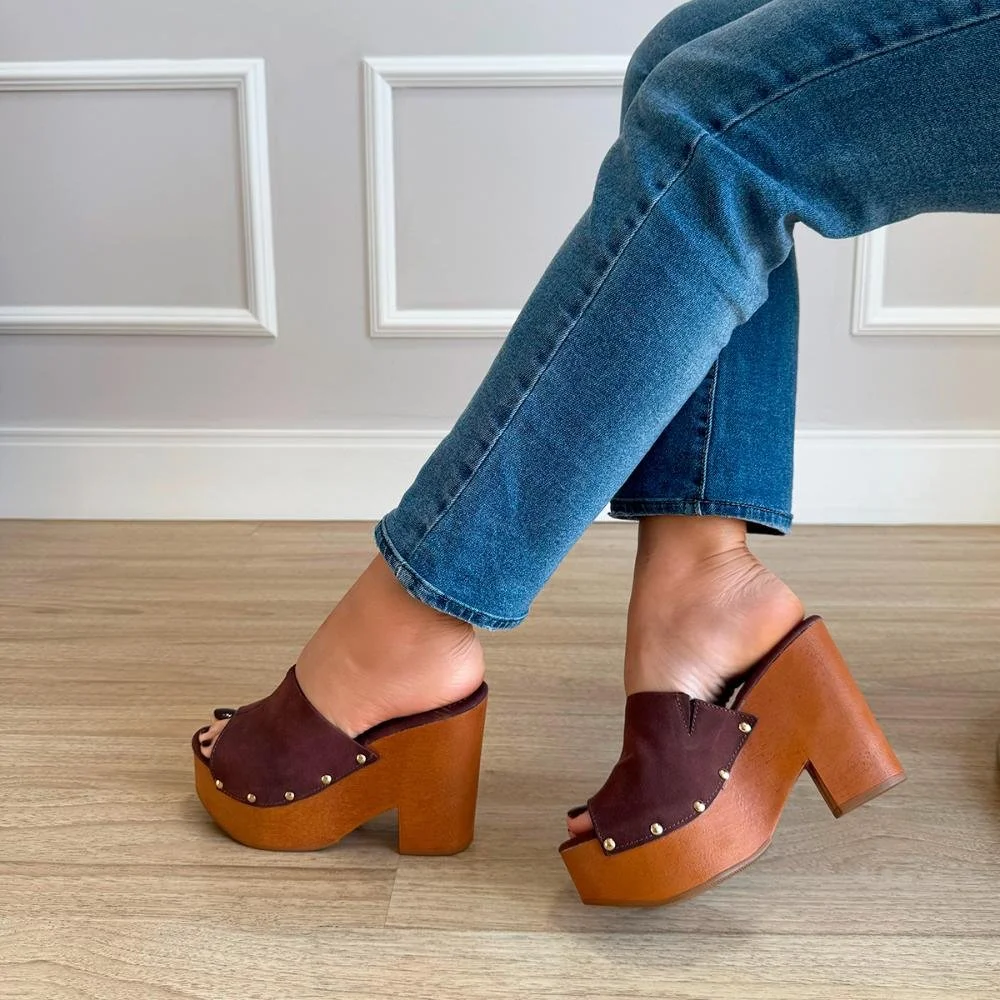 Tamanco Plataforma Boho Tachas Camurça Marrom Marrom 4