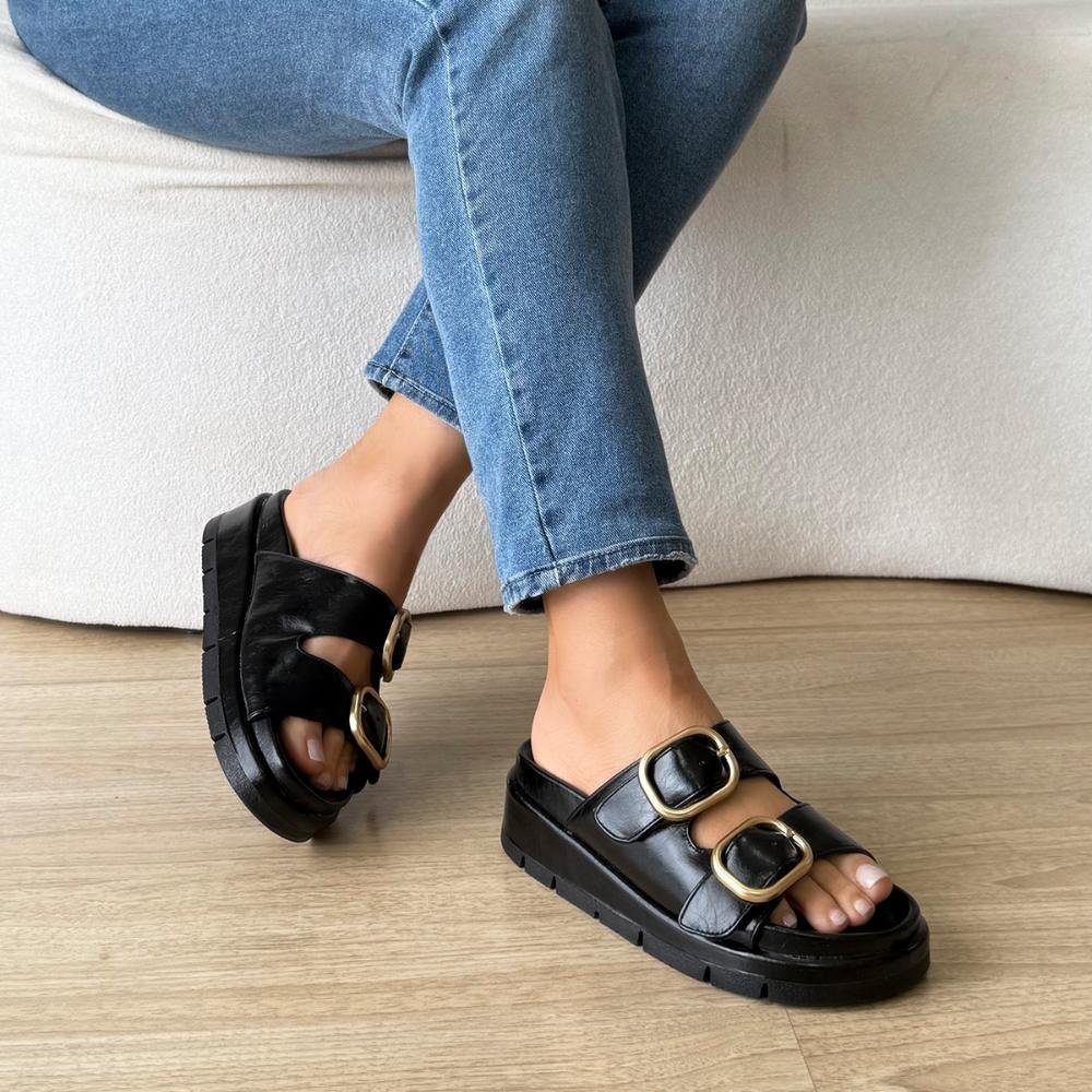 Sandália Flat Maya Preto Fivelas Dourada Preto 4