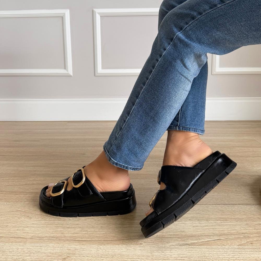 Sandália Flat Maya Preto Fivelas Dourada Preto 6