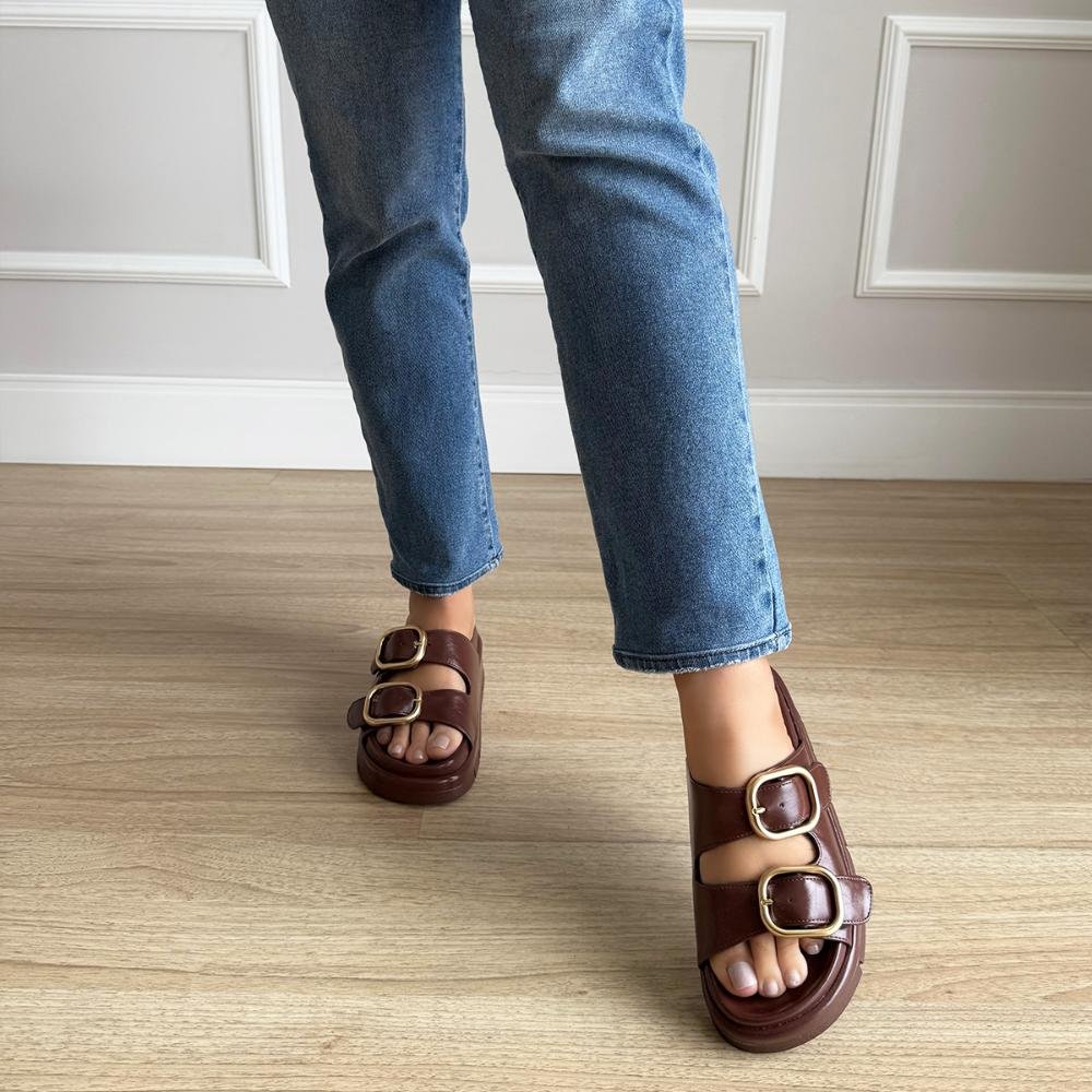Sandália Flat Maya Marrom Fivelas Dourada Marrom 6