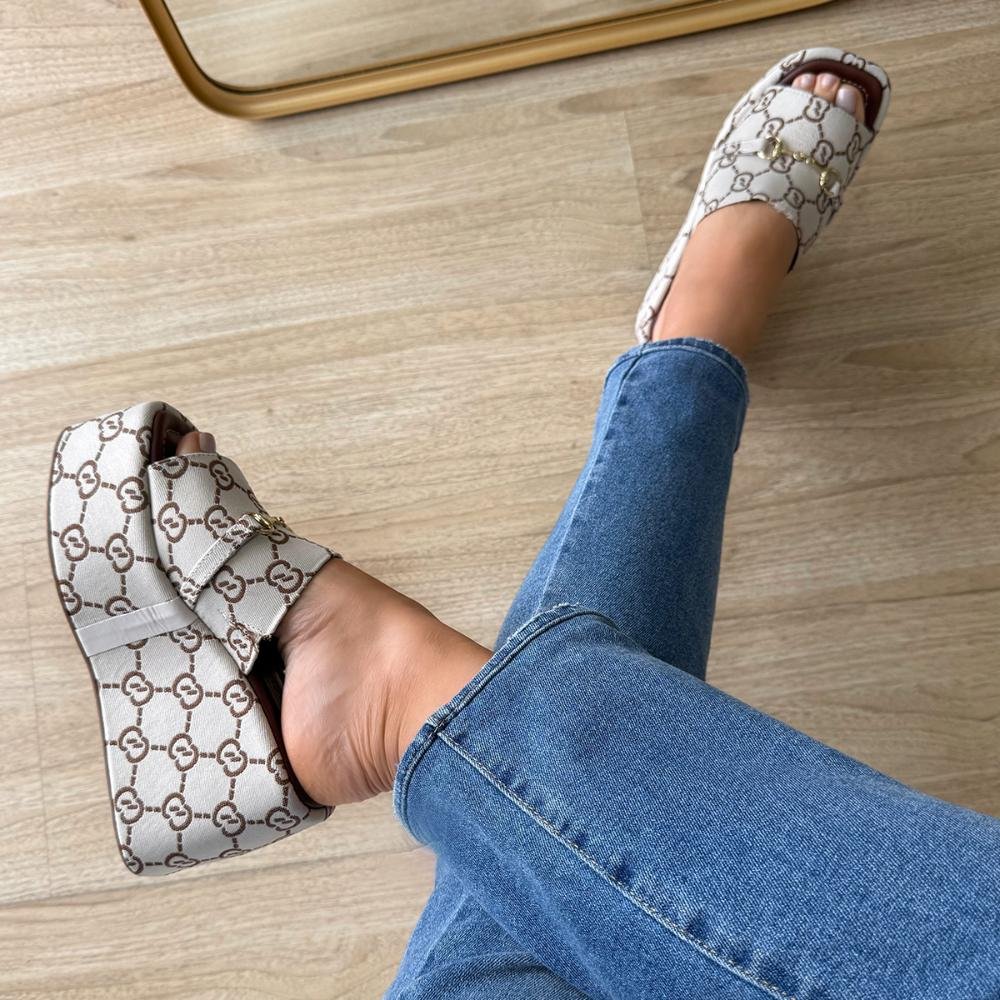 Isis - Tamanco Plataforma Bistro Estampado com Fivela Dourada Off White 6