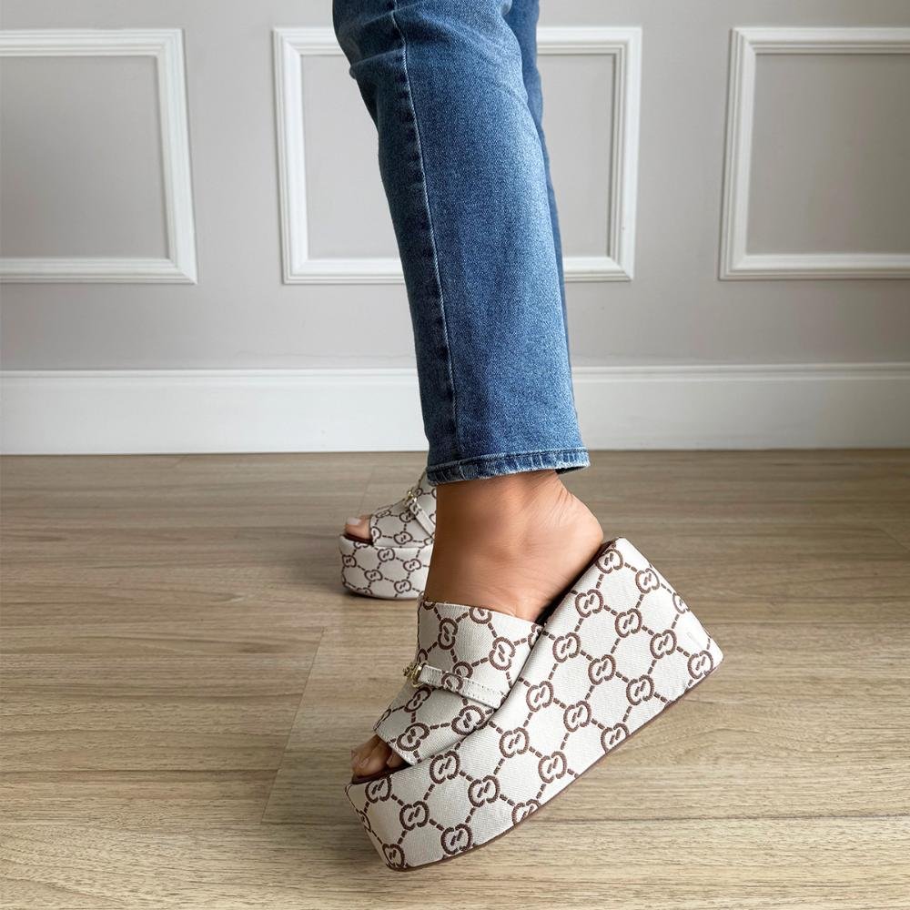 Isis - Tamanco Plataforma Bistro Estampado com Fivela Dourada Off White 7