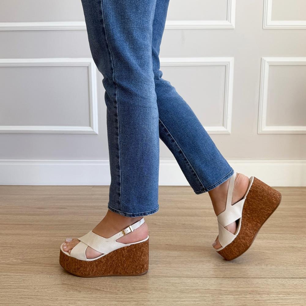 Karina - Sandália Plataforma Anabela Tiras Cruzadas Off White Off White 6