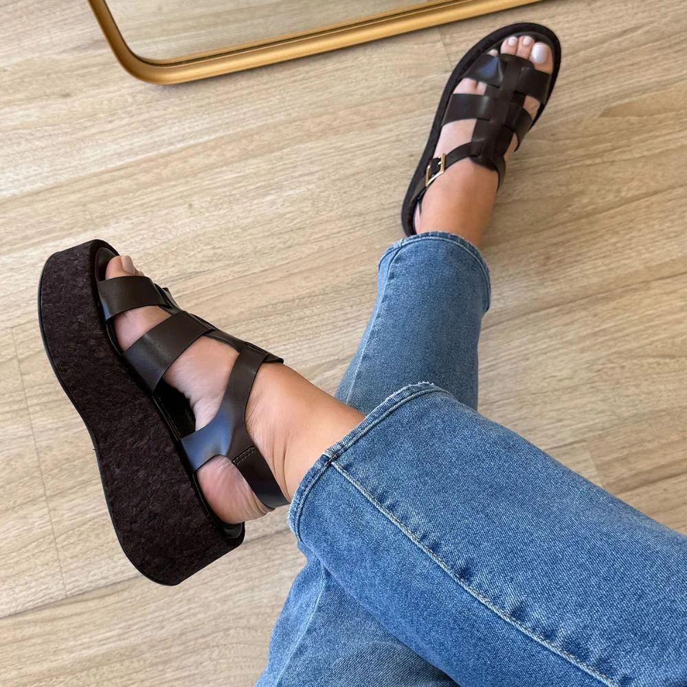 Noemia - Sandália Gladiadora Plataforma Marrom com Fivela Marrom 2