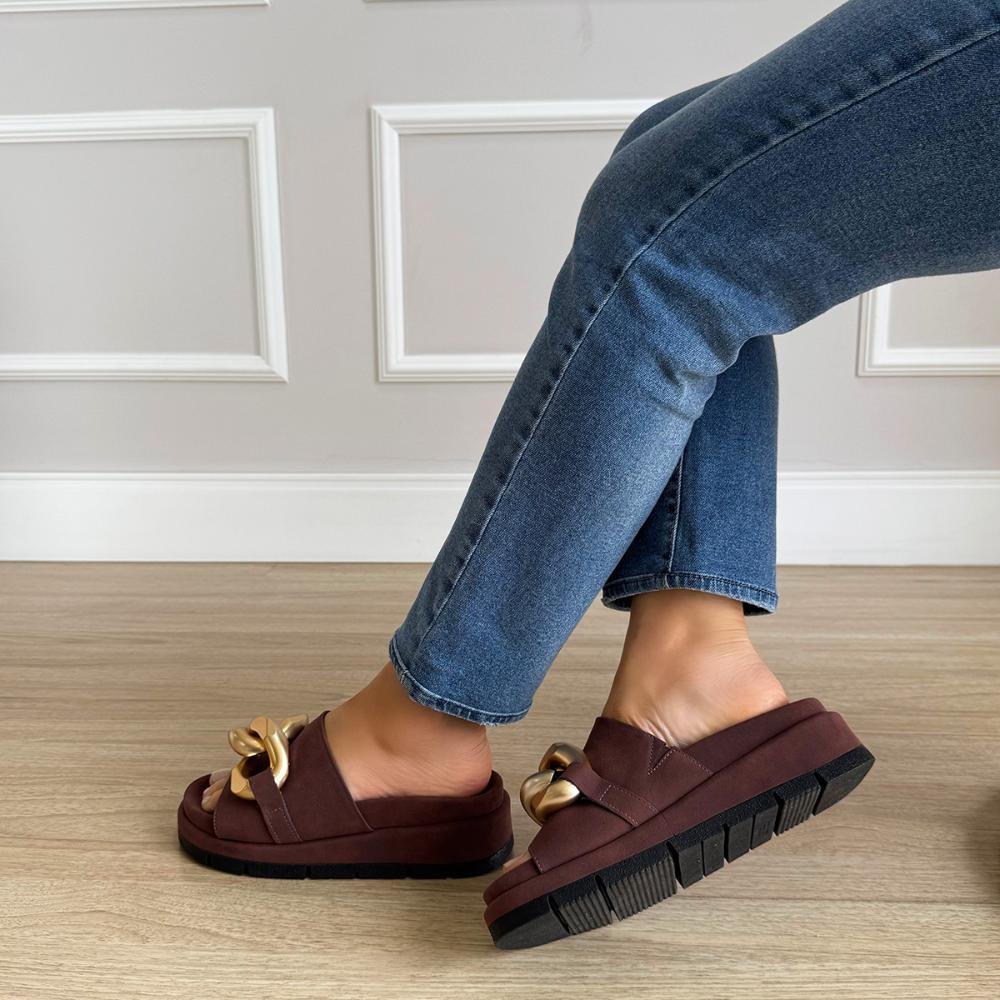 Chain - Flat Marrom Feminina com Detalhe Corrente Dourada Marrom 5