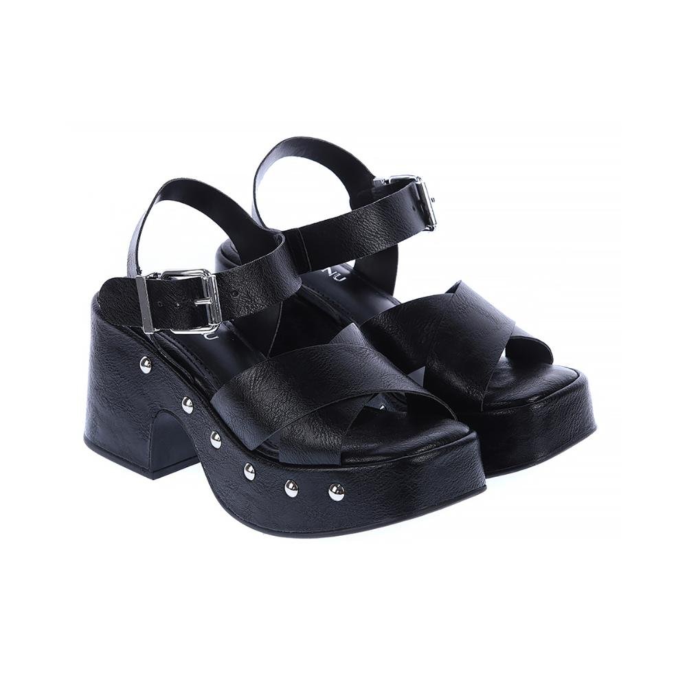 Thaysa - Sandália Plataforma Preta com Fivela e Tachas Preto 3