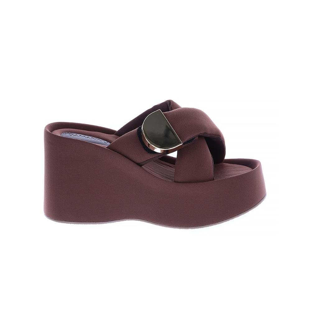 Anne - Tamanco Plataforma Lycra Marrom com Fivela Dourada