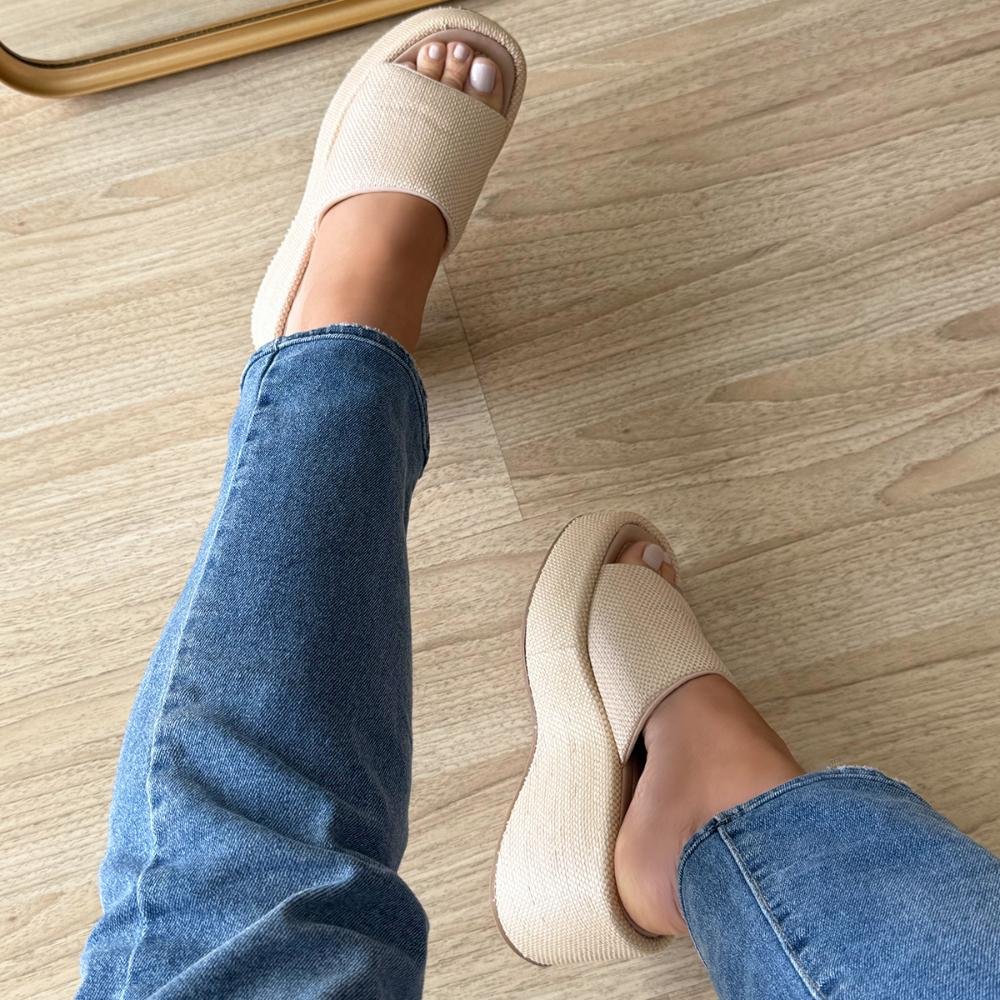 Danusa - Tamanco Plataforma Texturizado Palha Bege Bege 8