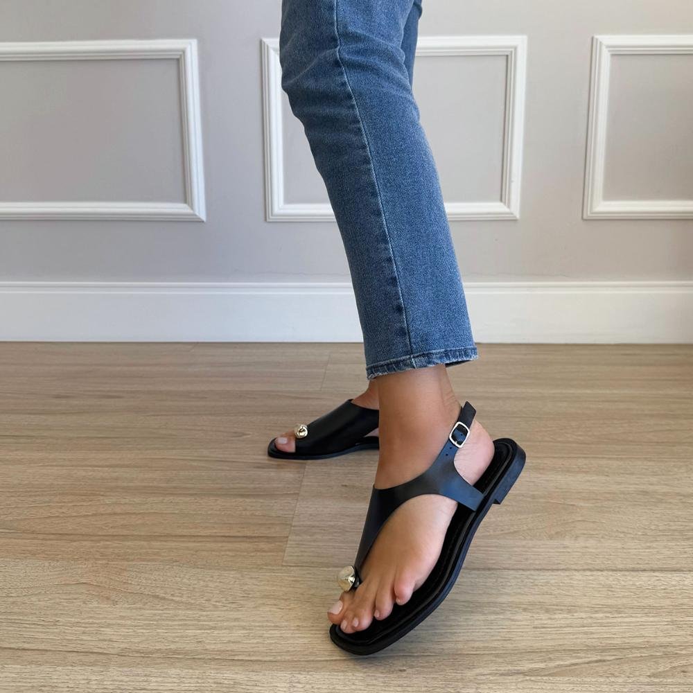 Dalila - Sandália Rasteira Preta Minimal Metal Detalhe Moderno Preto 6