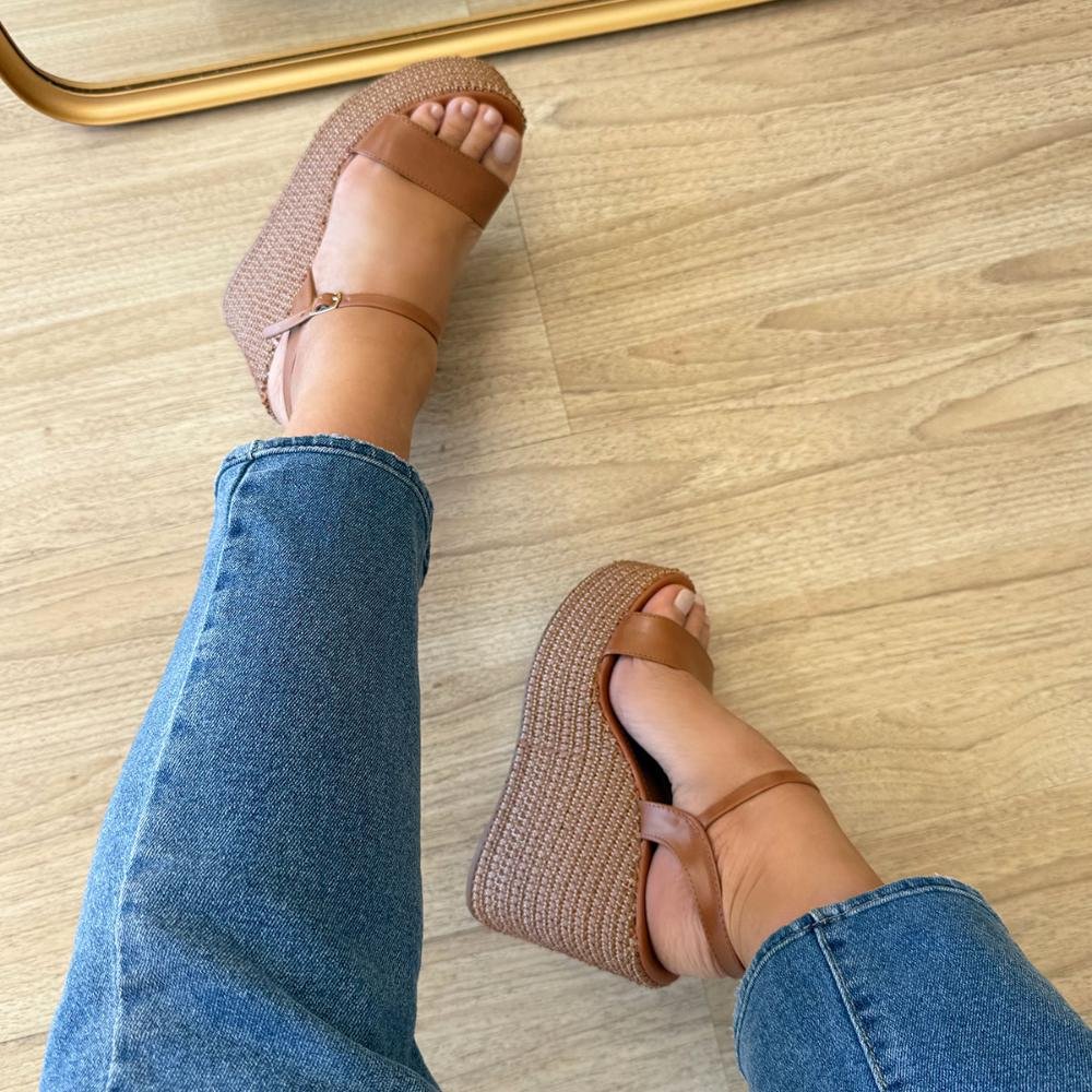 Juliana - Sandália Plataforma Trançada Marrom Marrom 6