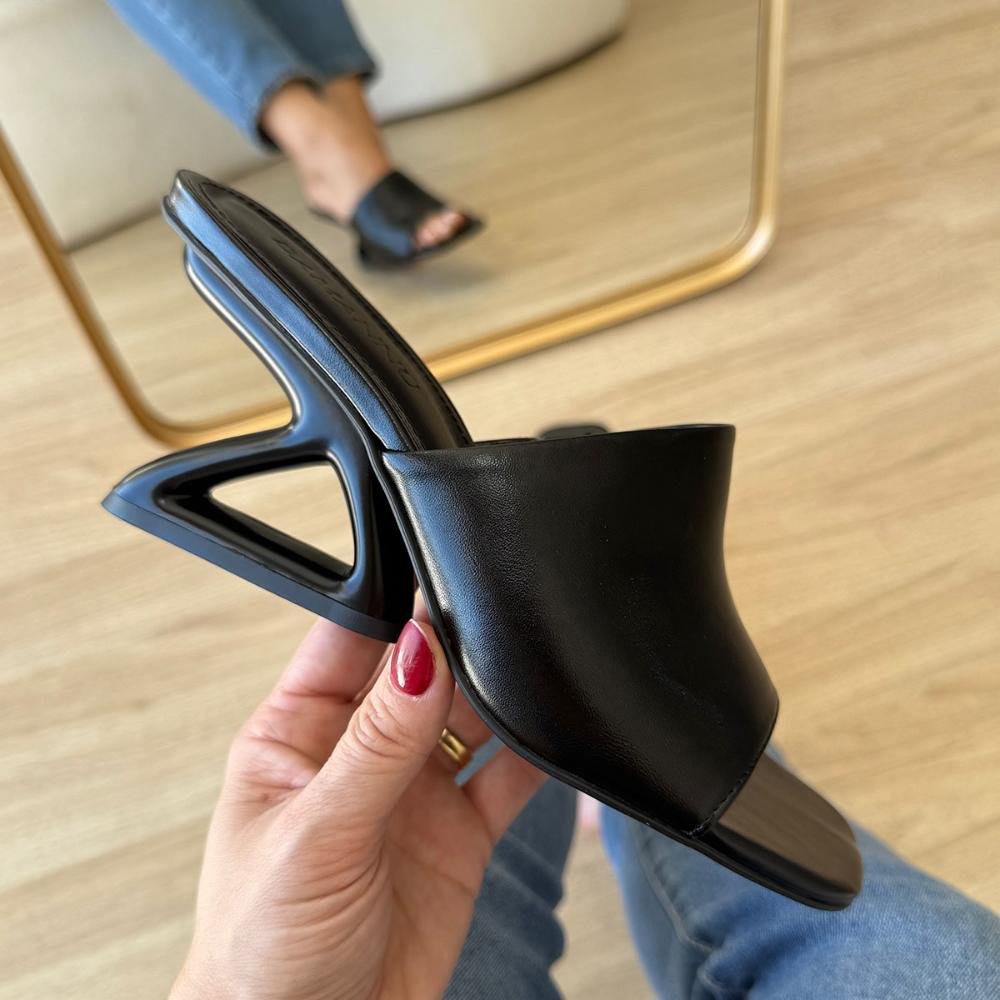 Alanis - Tamanco Salto Geométrico Minimalista Preto 5