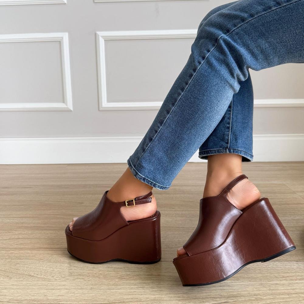 Sibeli - Sandália Plataforma Alta Minimal Marrom Marrom 2