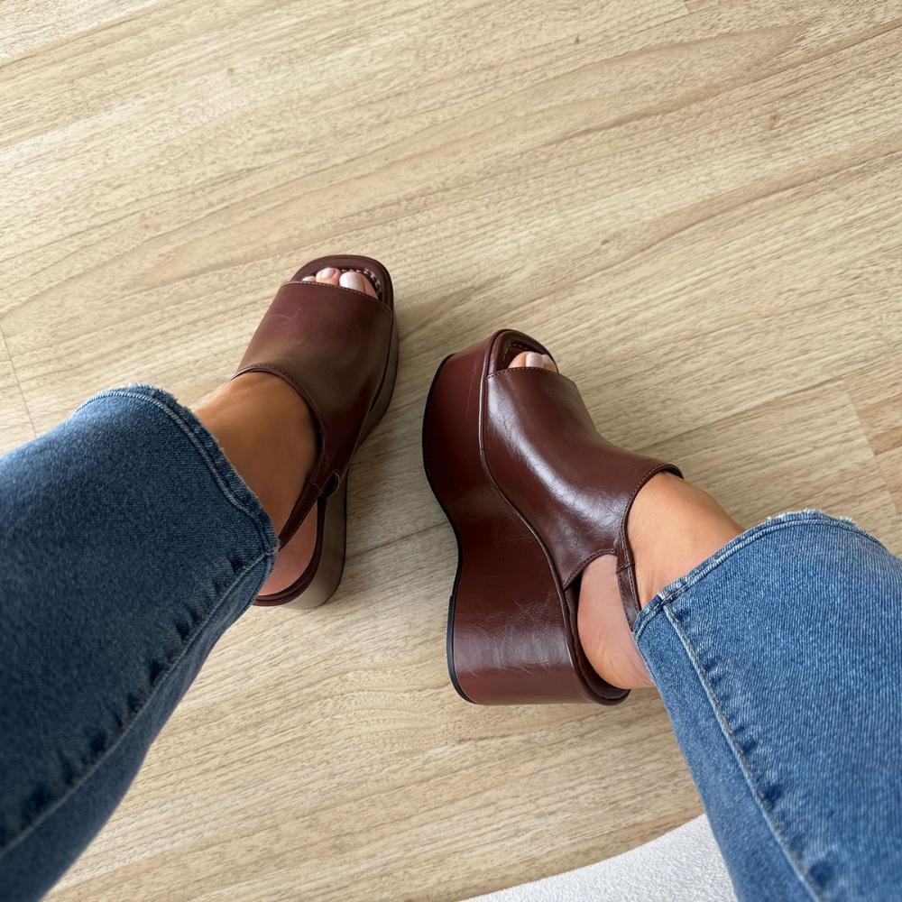 Sibeli - Sandália Plataforma Alta Minimal Marrom Marrom 4