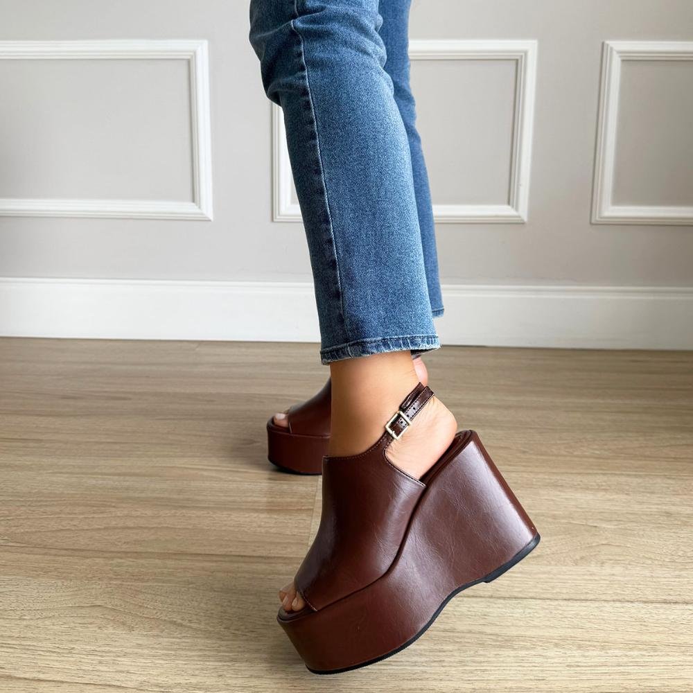 Sibeli - Sandália Plataforma Alta Minimal Marrom Marrom 5