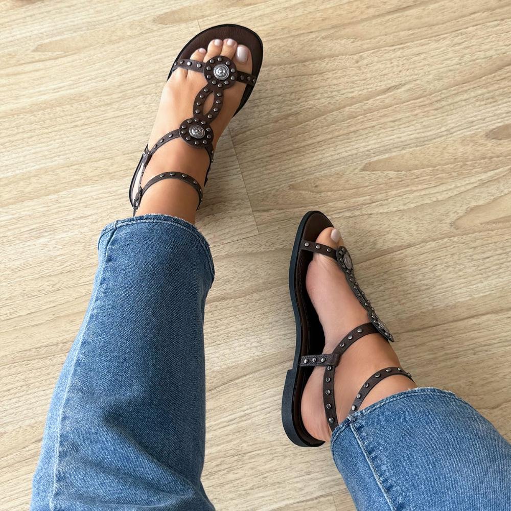 Noeli - Rasteira Feminina Marrom com Tachas e Detalhes Metálicos Marrom 5