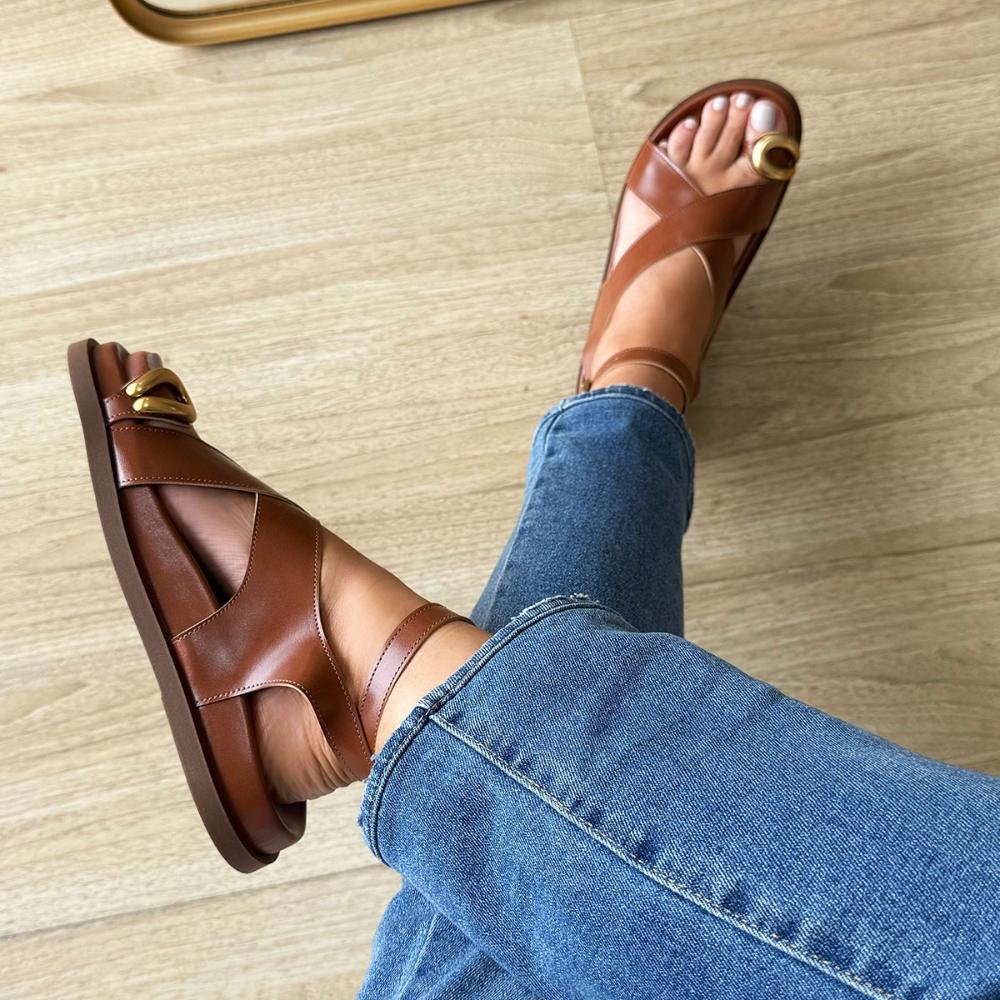 Diana - Sandália de Tiras Caramelo com Detalhe Dourado Caramelo 4