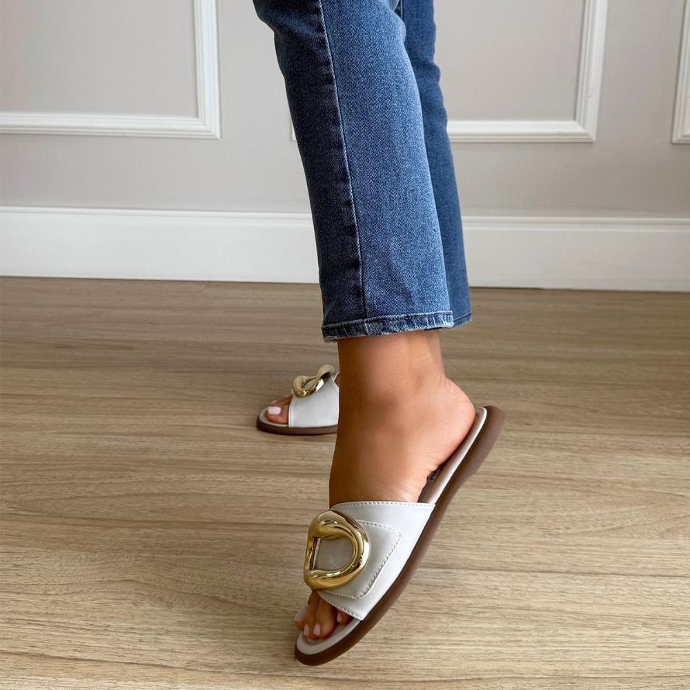 Niky - Rasteira Minimalista Aplique Dourado Orgânico Branco 7